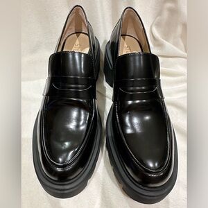 Stuart Weitzman Soho black leather loafers size 6